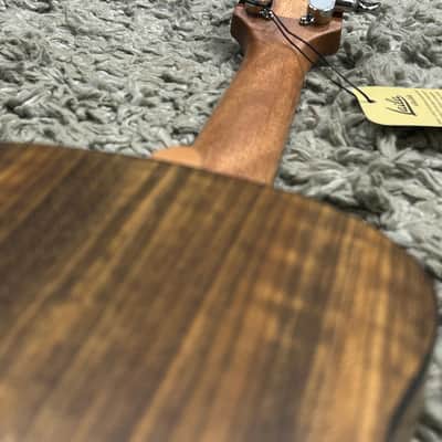 LAILA UDV2313W Walnut Matt concert ukulele + cover image 8