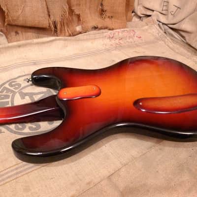 Mosrite V III 1984 Sunburst image 14