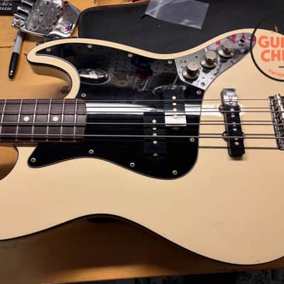 2007 Fender Japan MIJ Aerodyne Jazz Bass AJB Vintage White Matching Headstock image 11