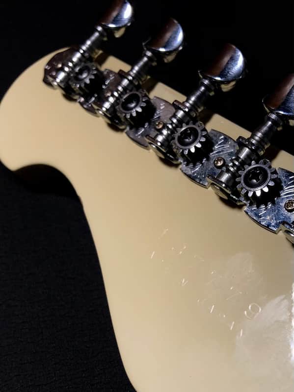 Yamaha Shouter SH-01 strat white with matching headstock | Reverb