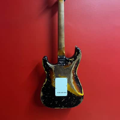 Fender Custom Shop Limited Roasted 1961 Stratocaster Super Heavy Relic Aged Black Over 3 Color Sunburst 2022 image 2