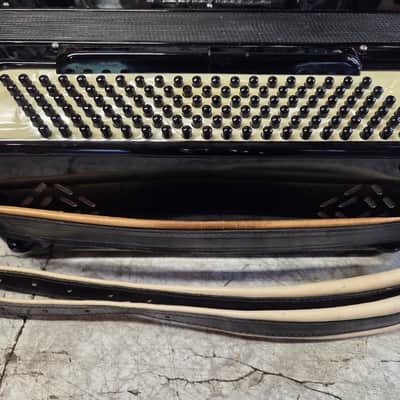 Marinucci 17" keyboard 2/4 reed image 8