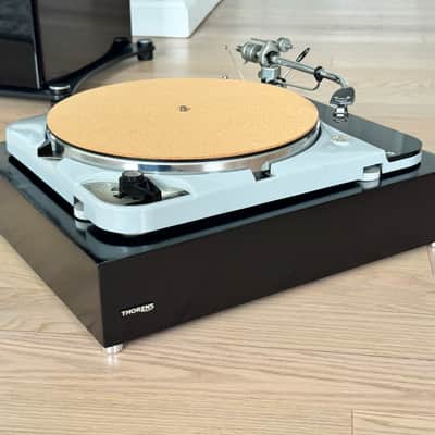 FULLY RESTORED Thorens TD-124 MKII Turntable + Shure SME3009 Shure V15 ~FREE SHIPPING~ image 3