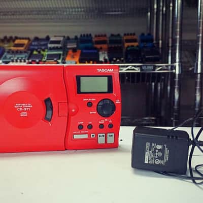Tascam CD-GT1 Portable Guitar Trainer image 1