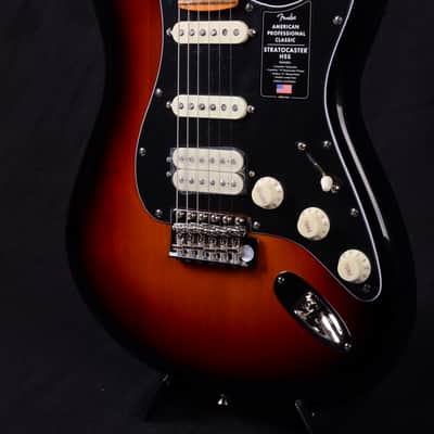 Fender Am Pro Classic Strat HSS MN - 3TS image 5