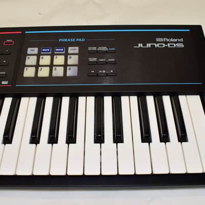 Roland JUNO-DS61 JUNO DS61 61-Key Digital Synthesizer Keyboard w/ Bag image 6
