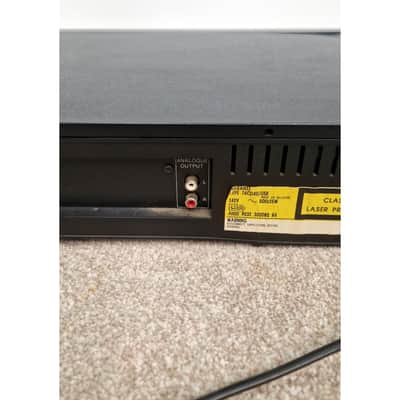 Marantz CD-40 - CD Player - Fair image 16