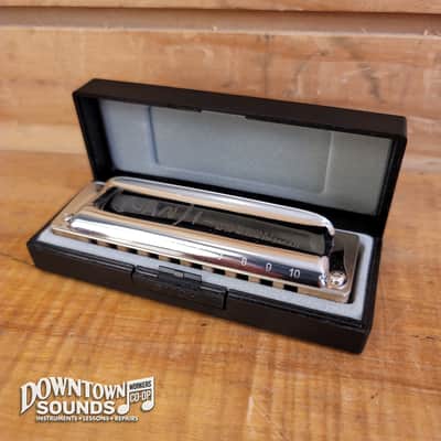 Suzuki Manji M-20 Diatonic 10-Hole Harmonica - Key of A image 2