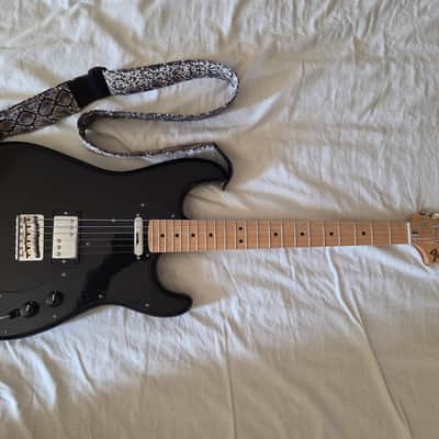Fender Pawn Shop '70s Stratocaster Deluxe 2013 - 2014 - Black image 2