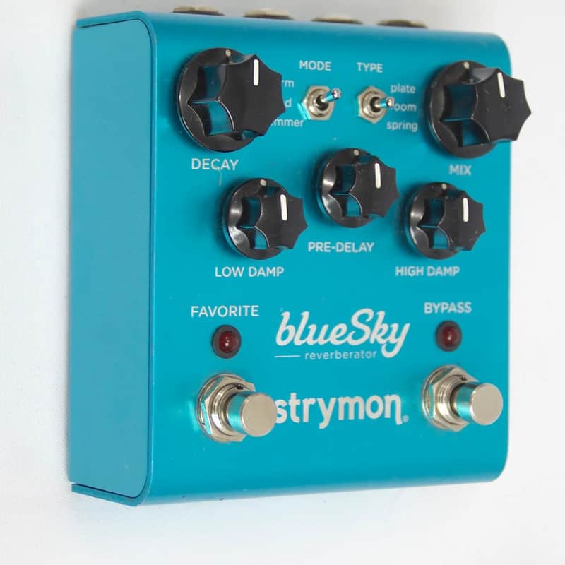 2010 – 2022 Strymon Blue Sky Reverberator V1 Blue