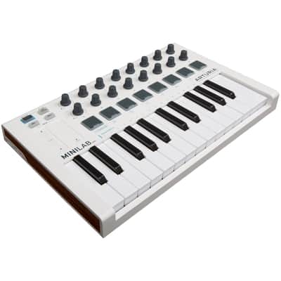 Arturia MiniLab MkII 25 Slim-key Controller image 2