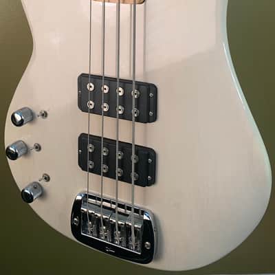 G&L L2000 1993 Bone White image 6