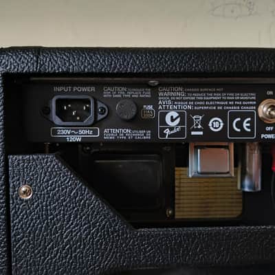 Fender Super Sonic 22 Bild 2
