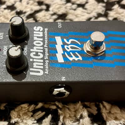 EBS UniChorus V1 Gray Label Chorus Flanger Pedal Sweden image 4