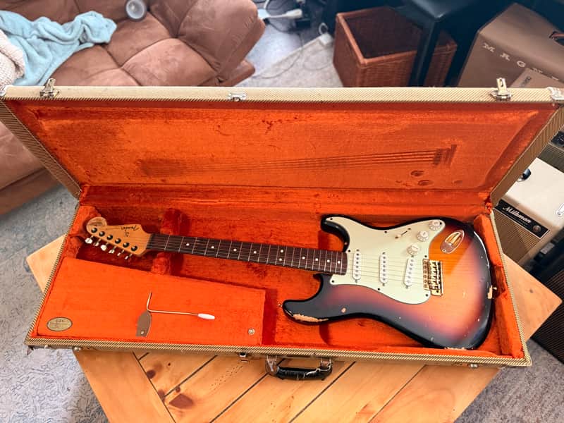 Fender Stevie Ray Vaughan Stratocaster with Pau Ferro Fretboard 1992-1999 - 3-Color Sunburst