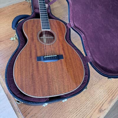 Martin Custom Shop 000-14 Fret – Fiddleback Mahogany – Mint, Original Owner 2016 - Fiddleback Mahogany image 2