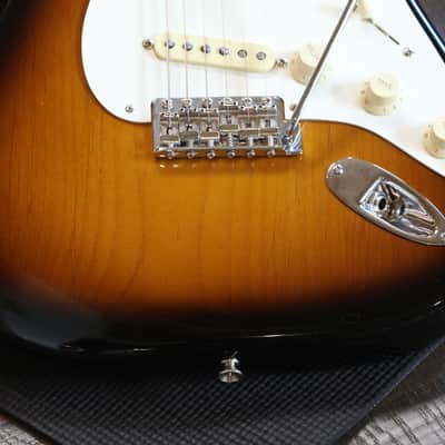Minty! 2023 Fender American Vintage II '57 Stratocaster Electric Guitar Sunburst + COA OHSC image 6
