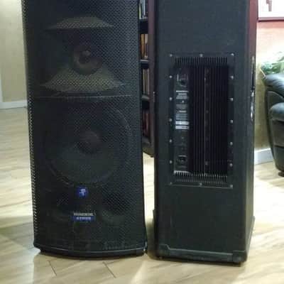 Pair of Original Mackie SR1530 Active Three-Way Mains image 2