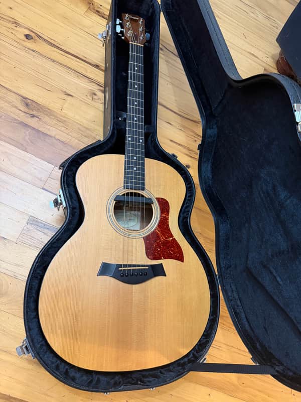Taylor 214 (2004 - 2014) | Reverb