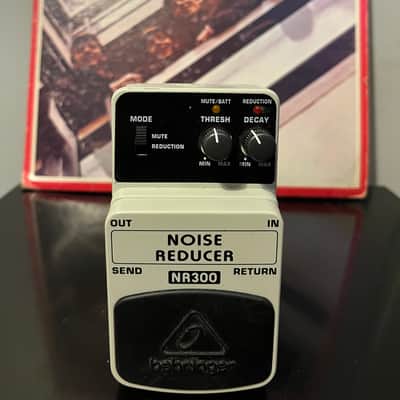 Behringer NR300 Noise Reducer Pedal image 3