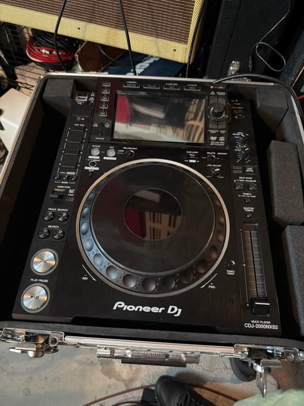 Pioneer CDJ-2000NXS2 Professional Multi Player 2010s - Black image 1