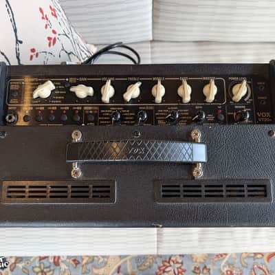 Vox VT20+ Guitar Modeling Amp Combo - Used image 3
