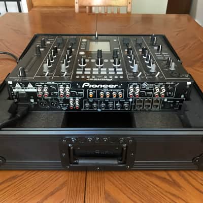 Pioneer DJM-2000 w/ Flight Case image 16
