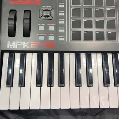 Akai MPK249 2014 - Present - Black image 2
