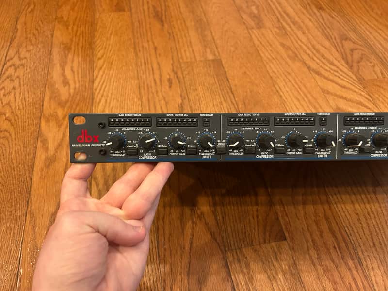 DBX 1046 4-Channel Analog Compressor/Limiter (FULLY TESTED) image 1