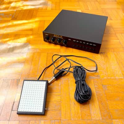 Viscount EFX-2 (Italy, 1995) Vintage Half Rack Multi Effects Processor with Power Supply and Bypass Footswitch – Fully Tested! image 2