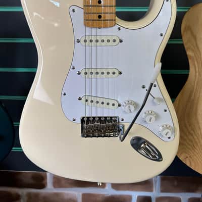 Fender MIJ ST68-85TX Stratocaster Vintage White 2014 Electric Guitar image 4
