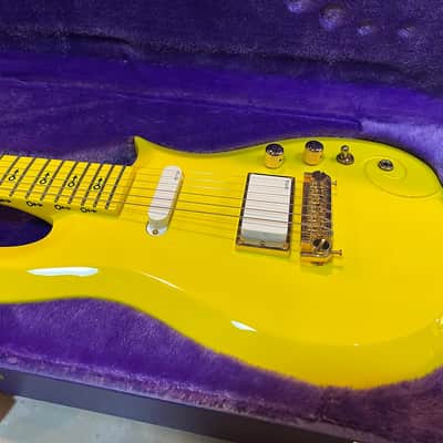Schecter Diamond Series Prince Cloud Guitar Last one Yellow image 2