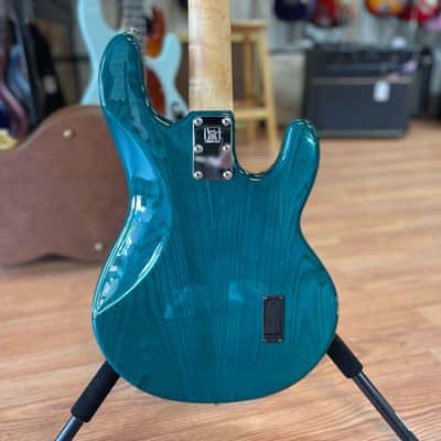 Music Man Stingray 4 string bass LEFT handed 1998 Teal image 3