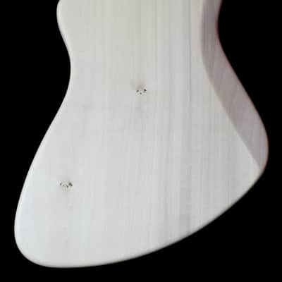 Meteora jazzmaster body image 3