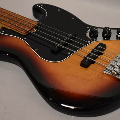 2018 Fender Player Series Jazz Bass Fretless Upgraded Sunburst Finish MIM image 8