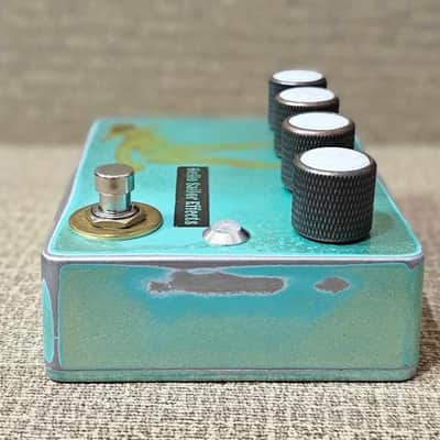 Hello Sailor Effects Pin Up Delay - Mermaid green nitrocellulose lacquer image 4