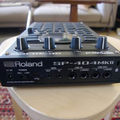 Roland SP-404MkII 2021 - Present Gray image 3