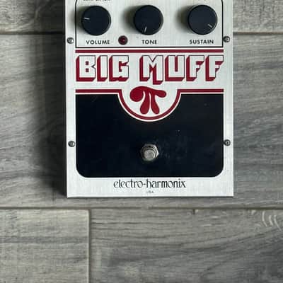 Electro-Harmonix Big Muff Pi 2000 - Present - Silver / Black / Red image 1