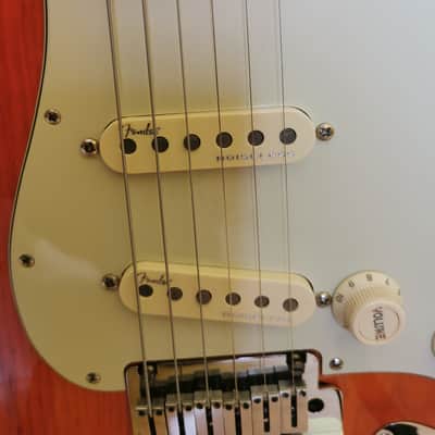 Fender American Elite Stratocaster RW Aged Cherry Burst image 8