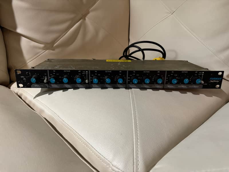 Furman PQ 4 parametric equalizer image 1
