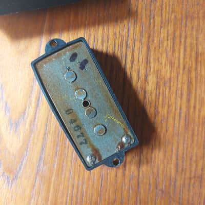 Fender Precision Bass pickup 1977 w/ ground plate image 4