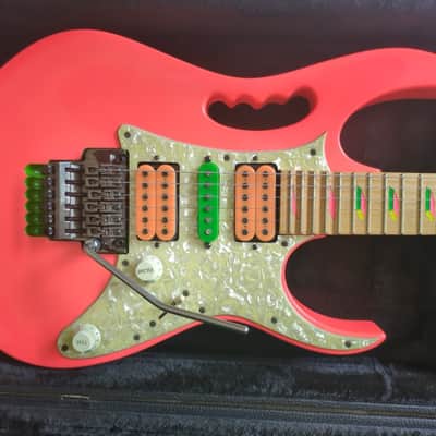 MINT CONDITION - Jem777 Shocking Pink 1989 image 2
