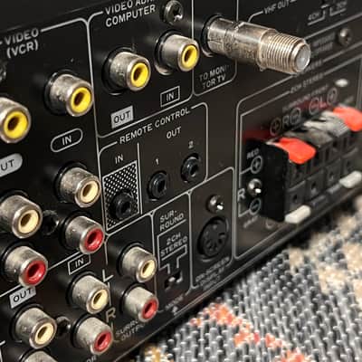 Vintage Pioneer SA-V70 1986 Receiver with Detachable Remote- Black image 19