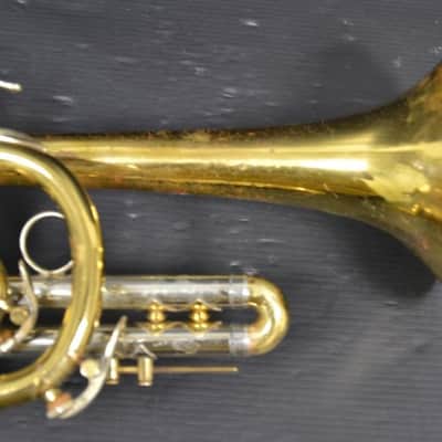 Corneta Bach Stradivarius 181-37 Corporation lacada en buen estado. image 9