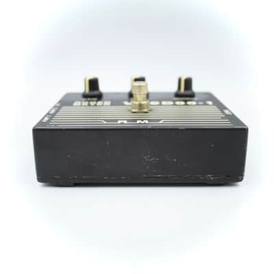Roger Mayer Voodoo-1 Classic Guitar Effect Pedal image 9