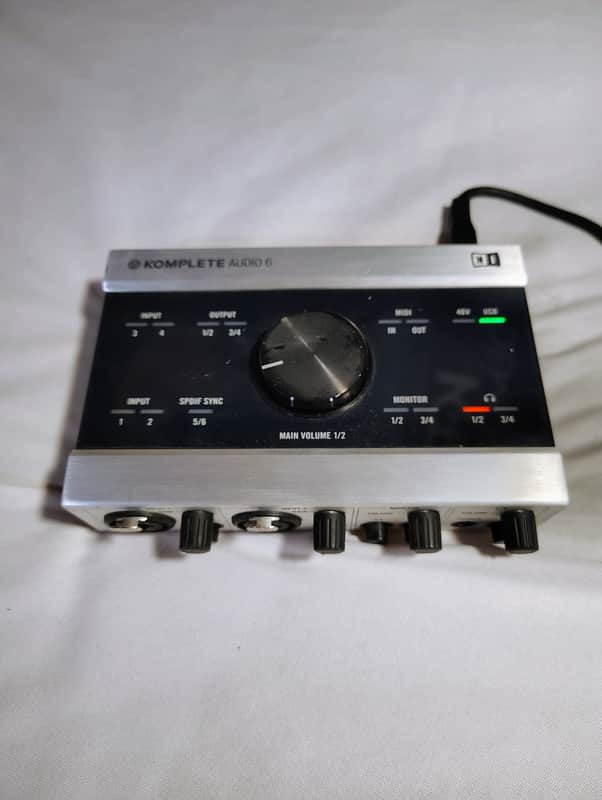 Native Instruments Komplete Audio 6 USB Audio Interface 2010s - Black/Silver image 1