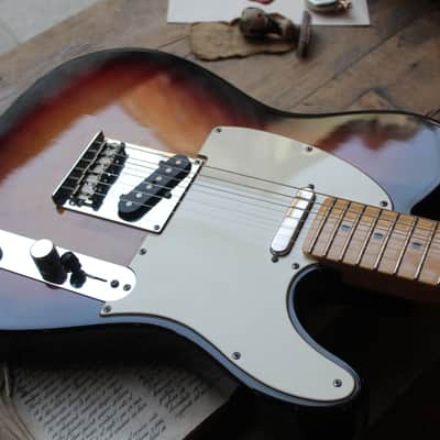 Fender American Standard Telecaster, Maple Fingerboard, 3-Color Sunburst, HARDCASE, 3, 84 KG image 3