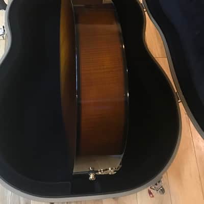 Hofner Chancellor 2007 Violin Burst image 10
