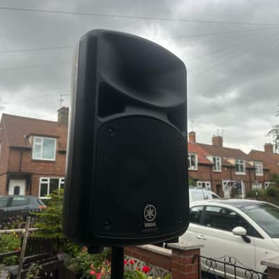 Yamaha StagePas 600i Portable PA System + Full Accessory Bundle image 3