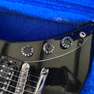 Guild X-79 Skyhawk w/Orig Case & Finish, 1982 s/n, Seymour Duncan Humbuckers image 5